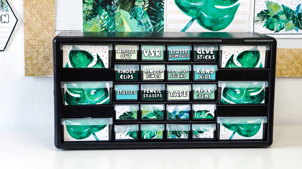 A teacher toolbox example to hep organize the classroom